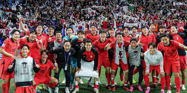 2023 카타르 아시안컵 남자 축구대표팀의 사진